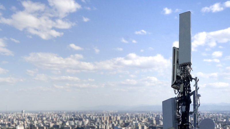 Illustration for article titled Why You'll Still Need Wifi When 5G Is Everywhere, According to the Wi-Fi Alliance